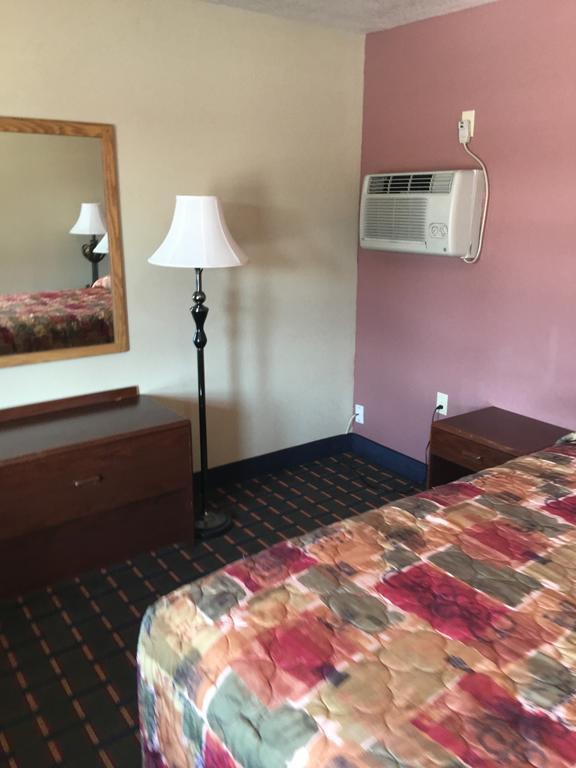 Best Value Inn Motel Sandusky Marianna Ngoại thất bức ảnh
