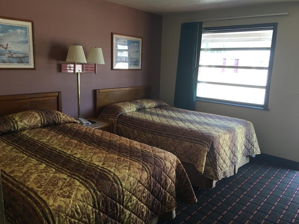 Best Value Inn Motel Sandusky Marianna Ngoại thất bức ảnh